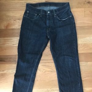 Men’s Levi’s 559 32x32 dark wash, good condition